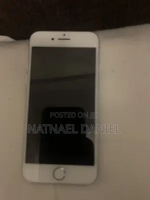 Apple iPhone 7 128 GB Silver