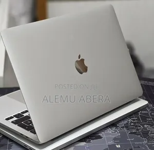 New Laptop Apple MacBook Pro 2020 32GB Intel Core i7 SSD 512GB