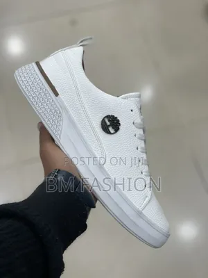 Timberland Casual Flat Leather Sneakr Featuring Brown Collar Detailing