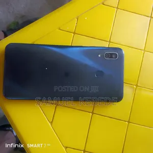 Samsung Galaxy A30 64 GB Black
