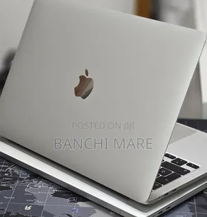 New Laptop Apple MacBook Pro 2020 32GB Intel Core i7 SSD 512GB