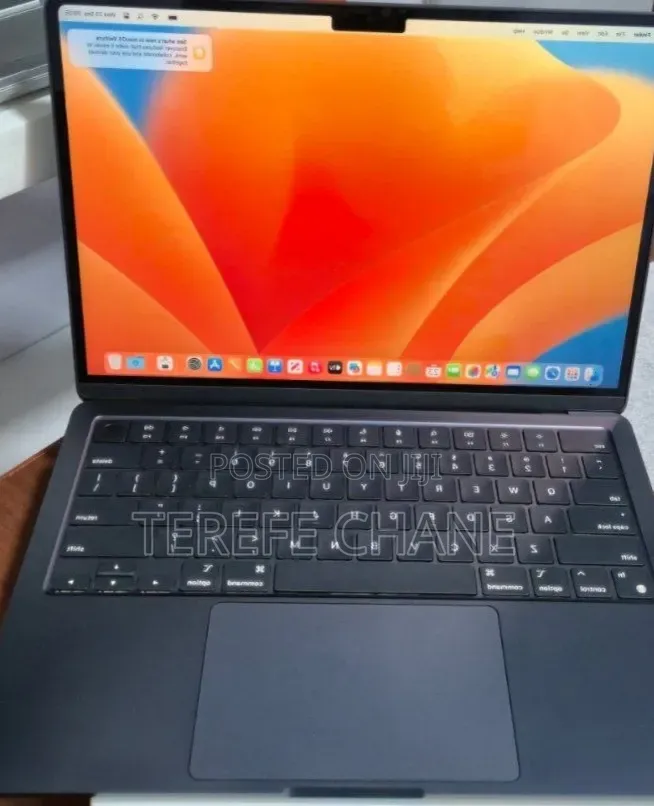 New Laptop Apple MacBook Air 2022 M2 8GB Apple M2 SSD 256GB