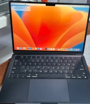 New Laptop Apple MacBook Air 2022 M2 8GB Apple M2 SSD 256GB