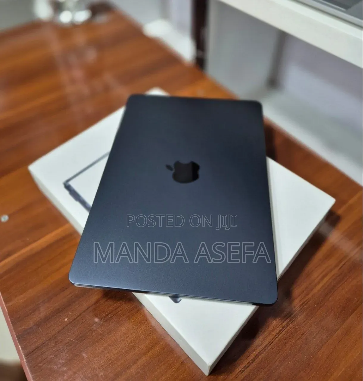New Laptop Apple MacBook Air 2022 M2 8GB Apple M2 SSD 256GB