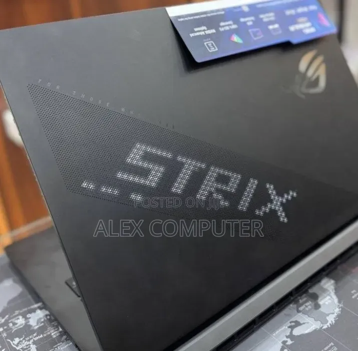New Laptop Asus ROG Strix G18 32GB Intel Core Ultra 9 SSD 2T