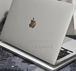 New Laptop Apple MacBook Pro 2020 32GB Intel Core i7 SSD 512GB