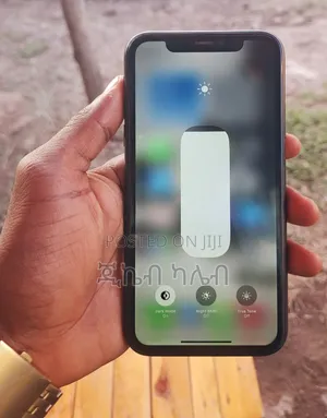 Apple iPhone XR 64 GB Black