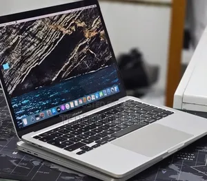New Laptop Apple MacBook Pro 2020 32GB Intel Core i7 SSD 512GB