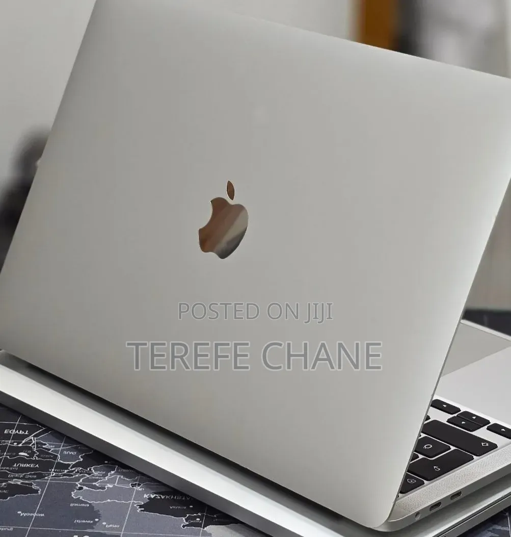 New Laptop Apple MacBook Pro 2020 32GB Intel Core i7 SSD 512GB