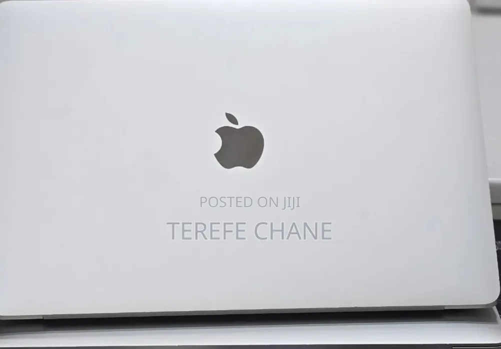 New Laptop Apple MacBook Pro 2020 32GB Intel Core i7 SSD 512GB