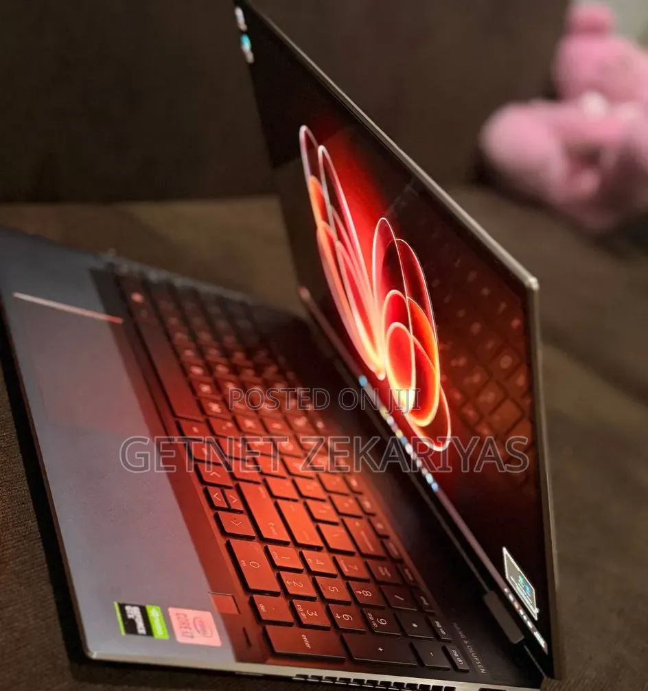 New Laptop HP Spectre X360 16GB Intel Core i7 SSD 1T