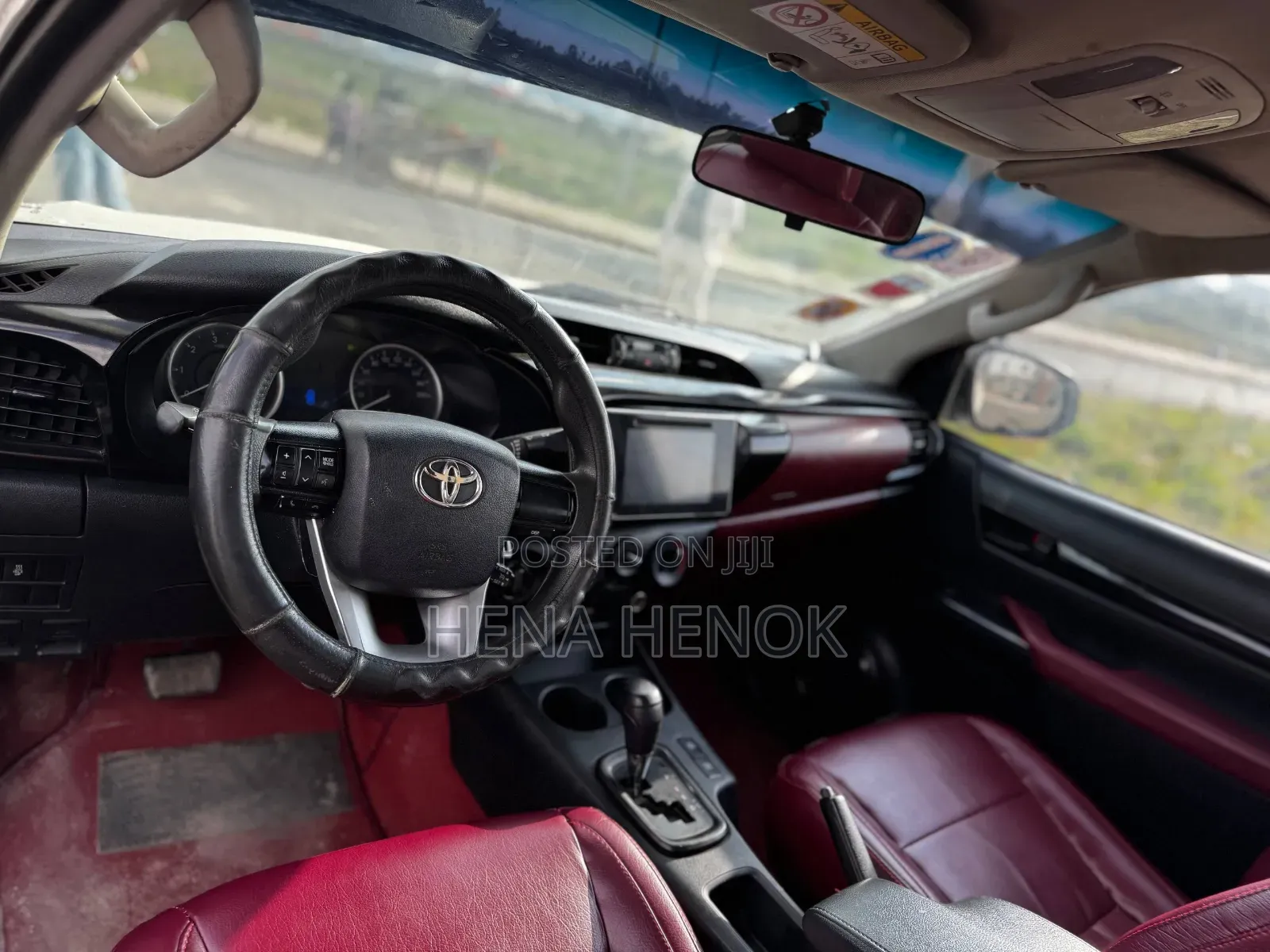 Toyota Hilux 2018 White