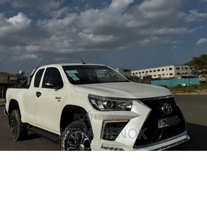 Toyota Hilux 2018 White