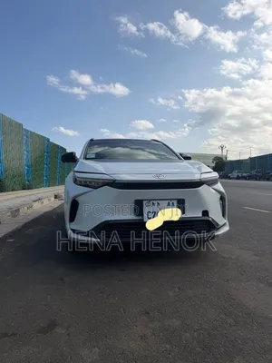 Toyota bZ4X 2024 White