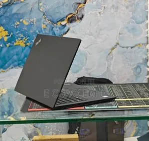 New Laptop Lenovo 8GB Intel Core i7 SSD 256GB
