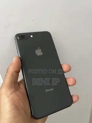 New Apple iPhone 8 Plus 64 GB Black