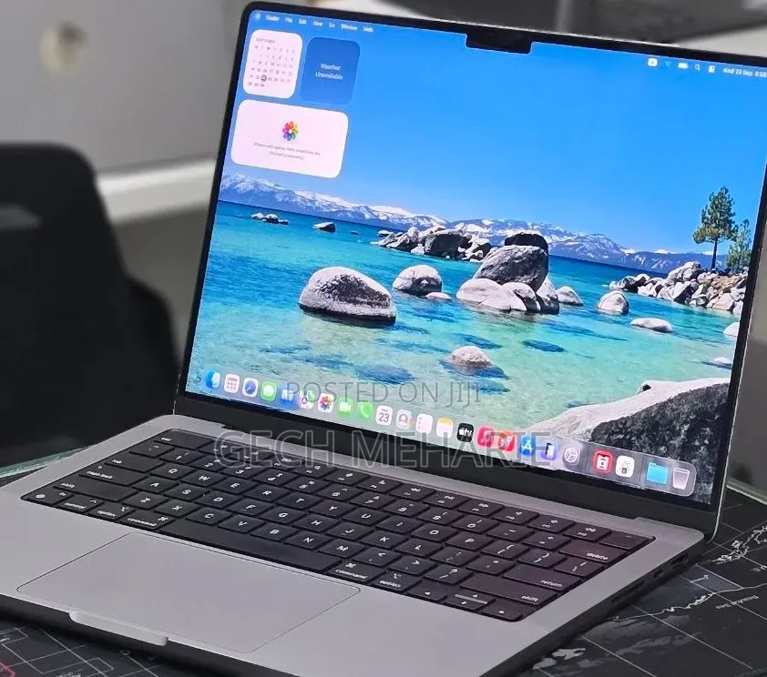 New Laptop Apple MacBook Pro 2021 M1 32GB Apple M1 Pro SSD 512GB
