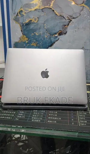 New Laptop Apple MacBook Air 2020 M1 8GB Apple M1 SSD 256GB