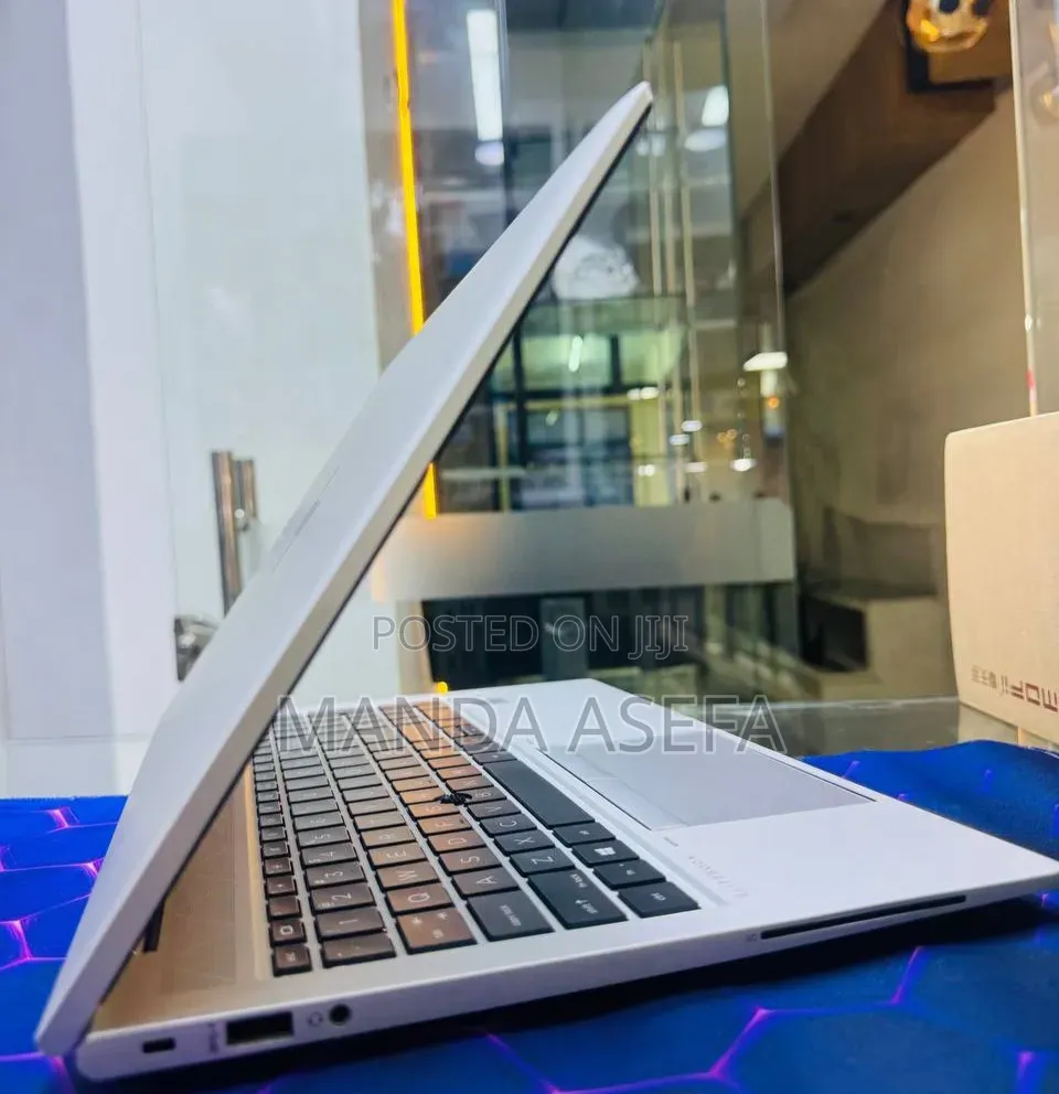 New Laptop HP EliteBook 840 G7 16GB Intel Core i5 SSD 512GB