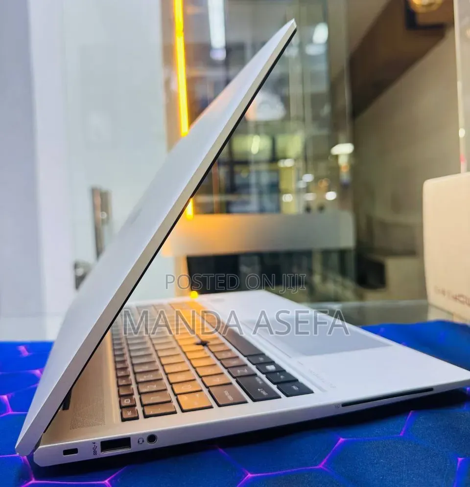 New Laptop HP EliteBook 840 G7 16GB Intel Core i5 SSD 512GB