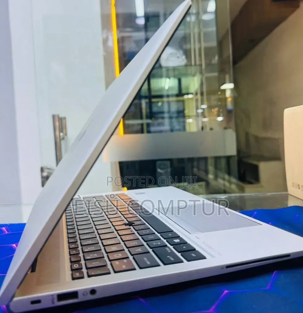 New Laptop HP EliteBook 840 G7 16GB Intel Core i5 SSD 512GB