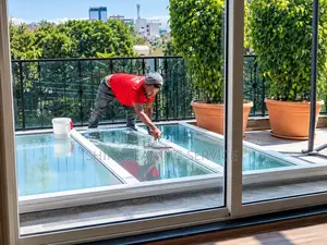 Professional Aluminum Window Cleaning