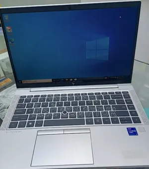 New Laptop HP EliteBook 840 G8 16GB Intel Core i5 SSD 512GB