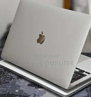 New Laptop Apple MacBook Pro 2020 32GB Intel Core i7 SSD 512GB