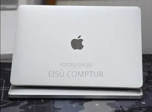 New Laptop Apple MacBook 2020 32GB Intel Core i7 SSD 512GB