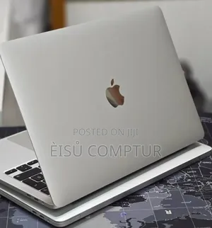 New Laptop Apple MacBook 2020 32GB Intel Core i7 SSD 512GB