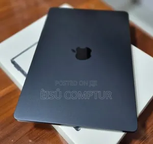 New Laptop Apple MacBook Air 2022 M2 8GB Intel Core M2 SSD 256GB