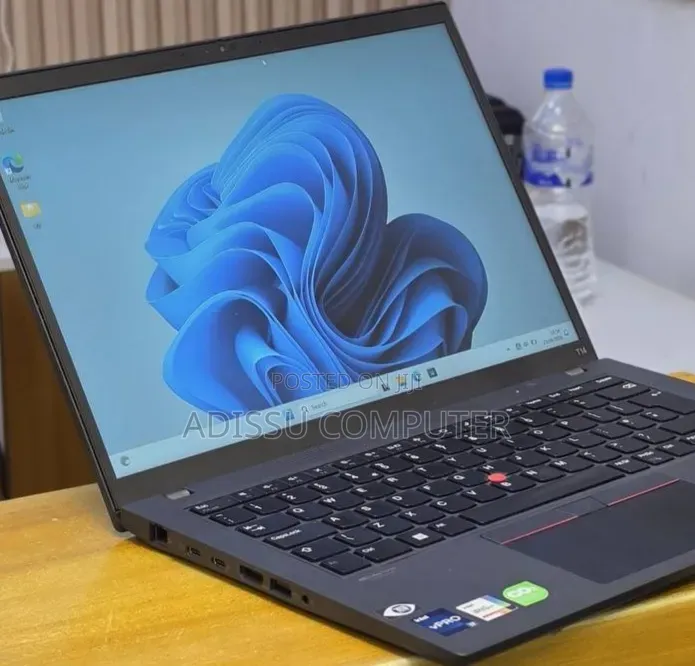 New Laptop Lenovo ThinkPad T14 G3 16GB Intel Core i7 SSD 512GB