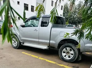Toyota Hilux 2015 Beige