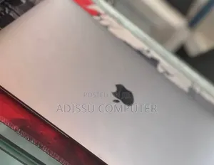 New Laptop Apple MacBook Air 2018 8GB SSD 128GB