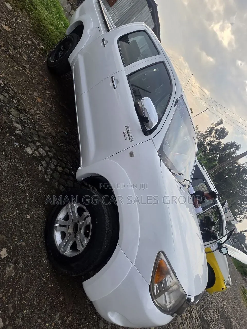 Toyota Hilux 2008 White