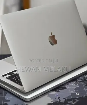 New Laptop Apple MacBook 2020 32GB Intel Core i7 SSD 512GB