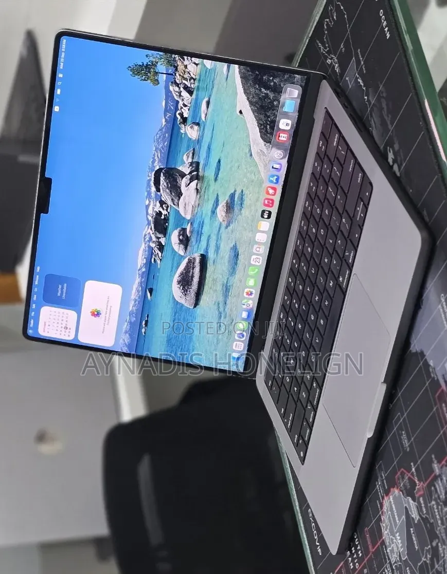 New Laptop Apple MacBook Pro 32GB Apple M1 SSD 512GB