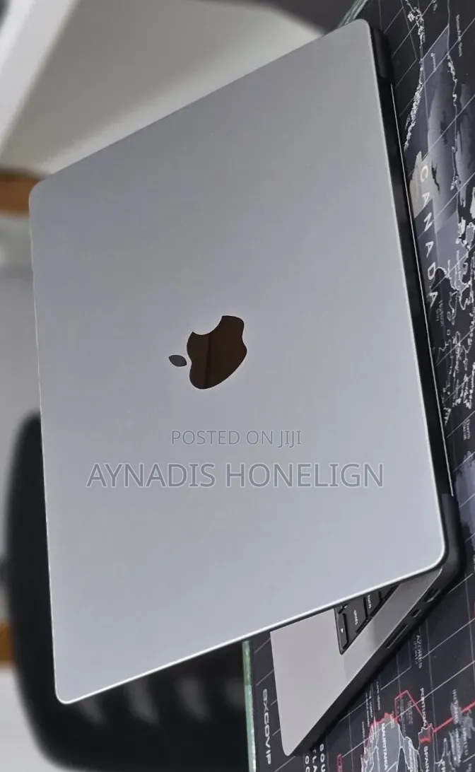 New Laptop Apple MacBook Pro 32GB Apple M1 SSD 512GB