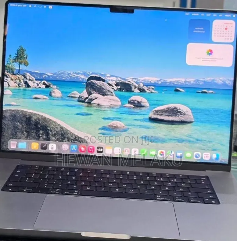 New Laptop Apple MacBook Pro 2021 M1 32GB Apple M1 Pro SSD 512GB
