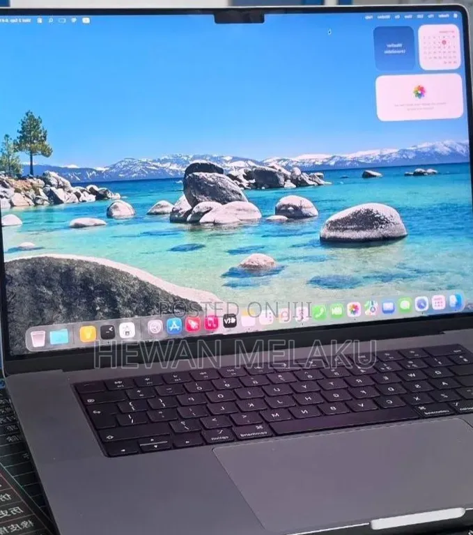 New Laptop Apple MacBook Pro 2021 M1 32GB Apple M1 Pro SSD 512GB