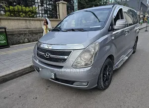 Hyundai H200 2014 Silver