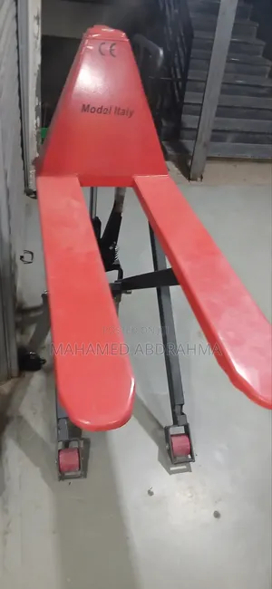 Scissor Lift Pale Truck
