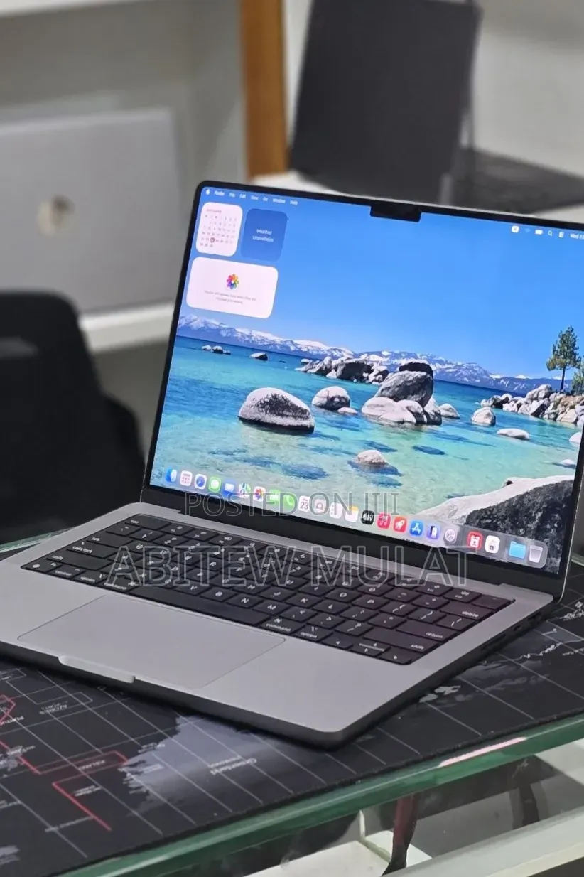New Laptop Apple MacBook Pro 2021 M1 32GB Apple M1 Pro SSD 512GB