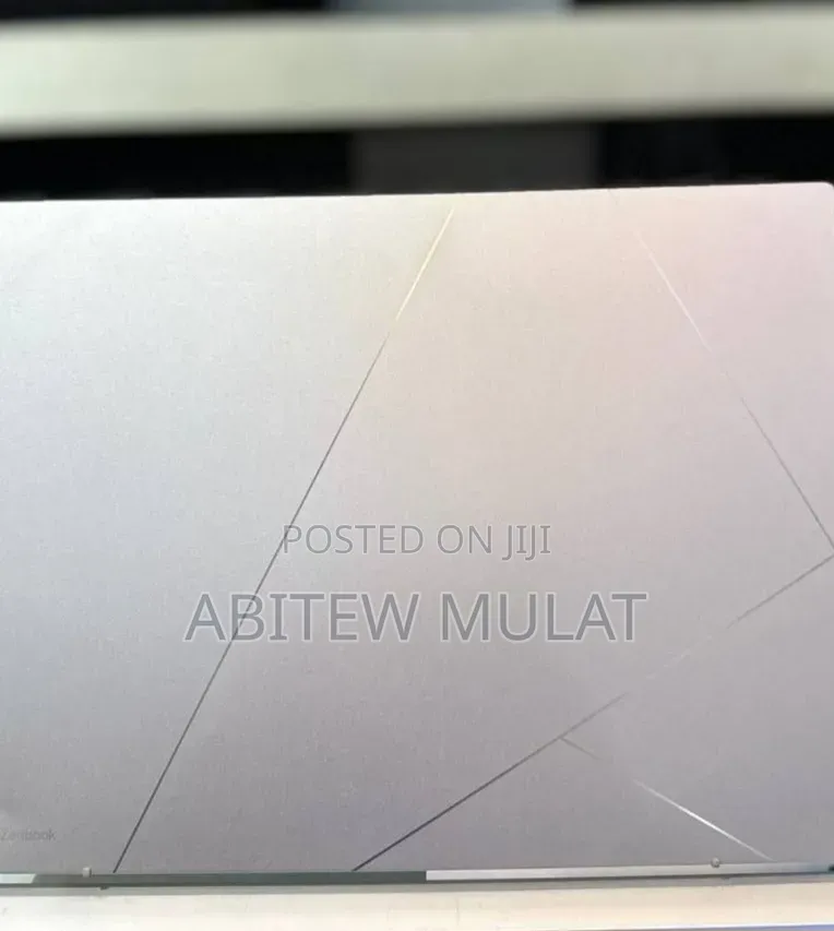 New Laptop Asus Zenbook 14 OLED 16GB Intel Core i9 SSD 512GB