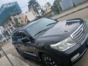 Toyota Land Cruiser 100 4.7 Executive 2008 Black