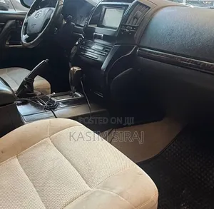 Toyota Land Cruiser 100 4.7 Executive 2008 Black