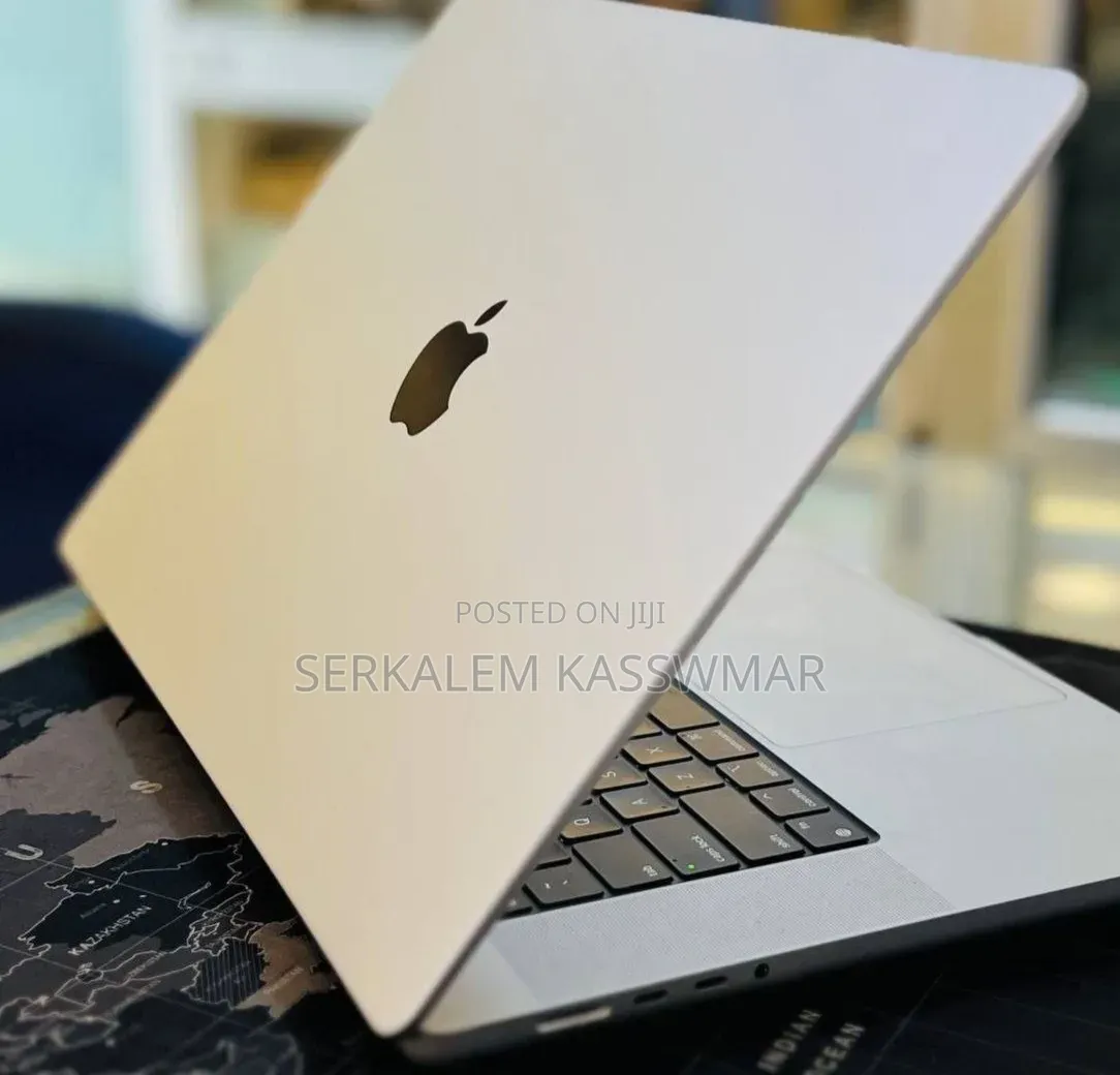 New Laptop Apple MacBook Pro 2021 M1 32GB Apple M1 SSD 1T