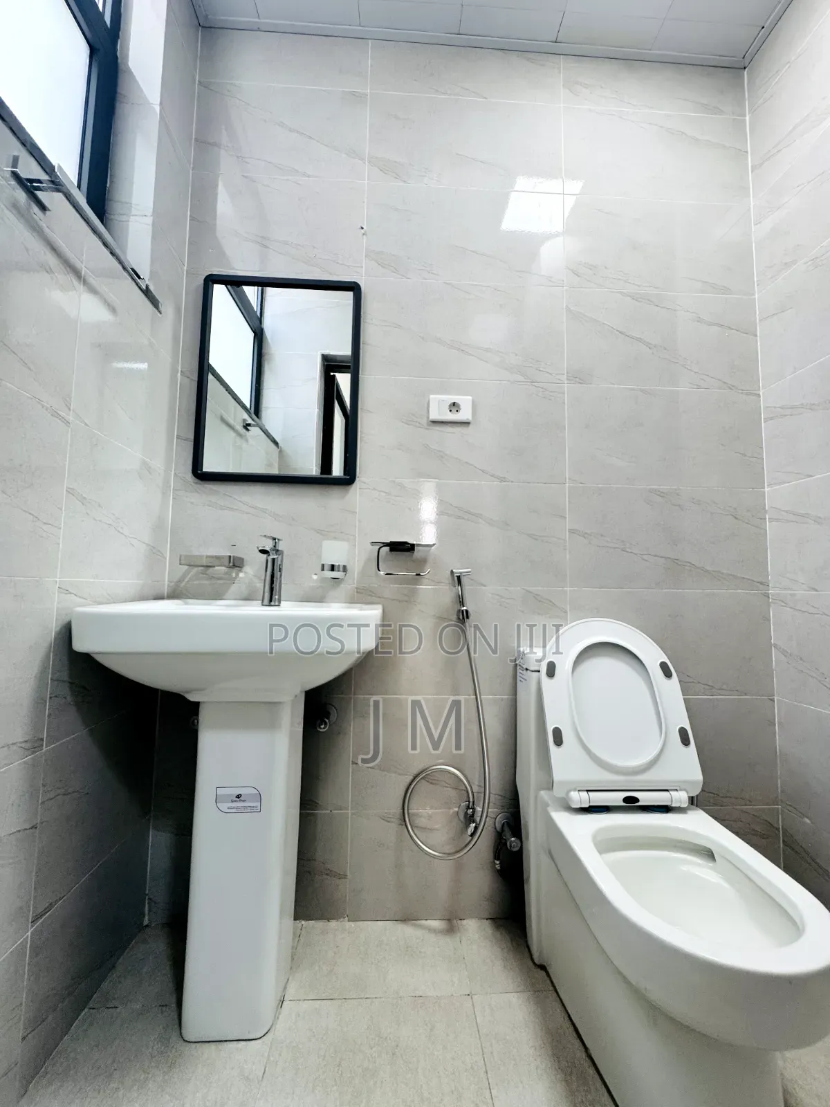 Furnished 3bdrm Apartment in Bole for rent