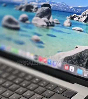 New Laptop Apple MacBook Pro 2021 M1 32GB Apple M1 Pro SSD 512GB
