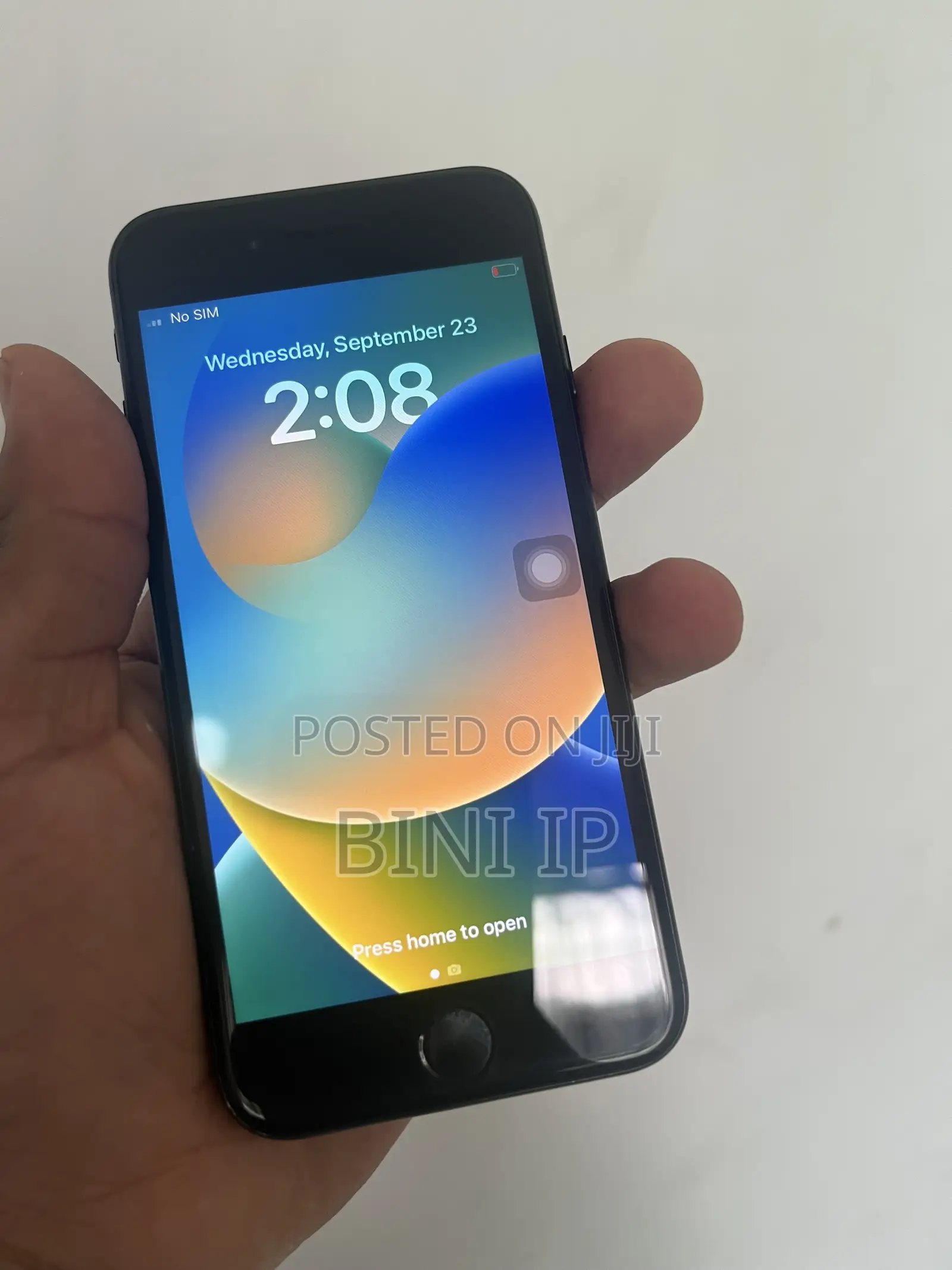 New Apple iPhone 8 64 GB Black